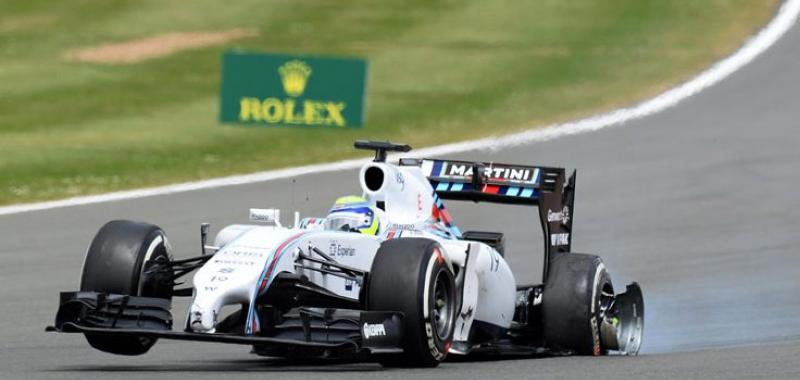 Felipe Massa tras la colisión con Raikkonen