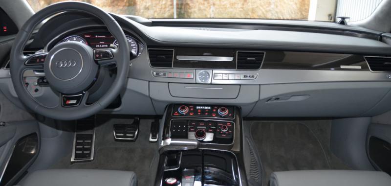 Audi S8 interior