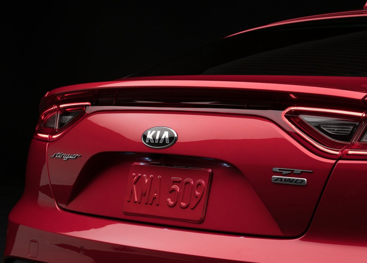 Detalles exteriores KIA Stinger
