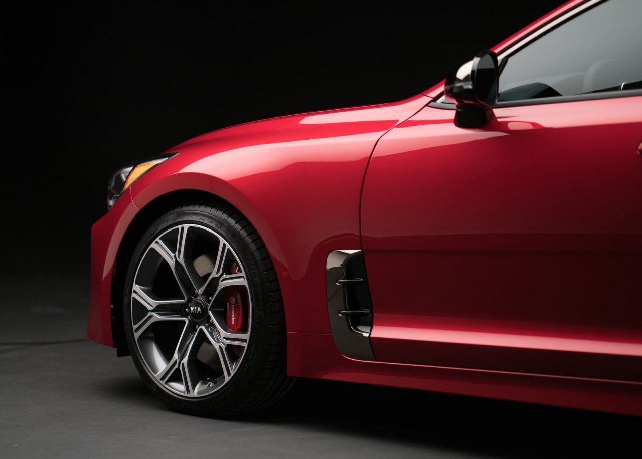 Detalles exteriores KIA Stinger
