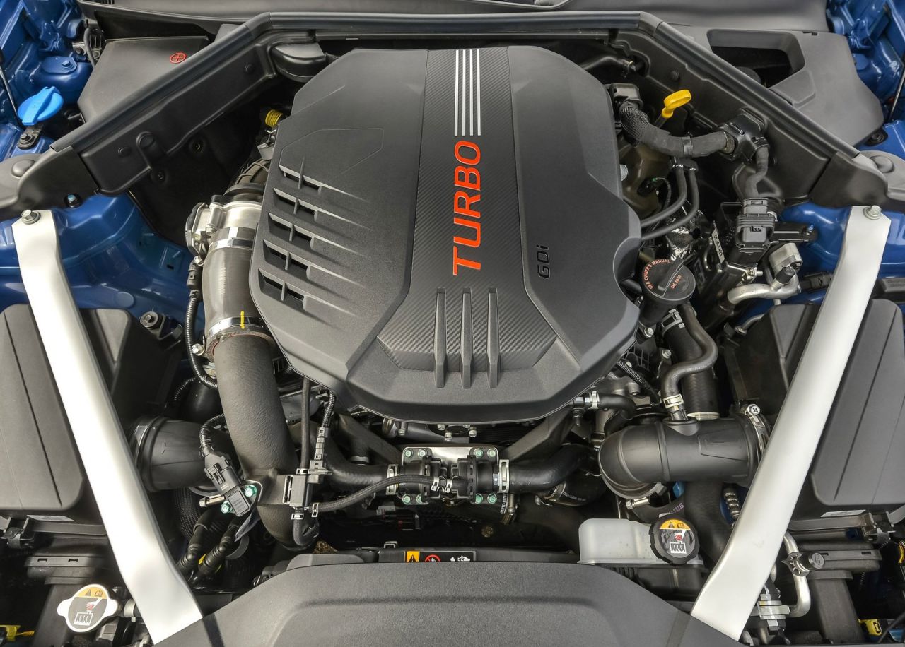 Motor KIA Stinger
