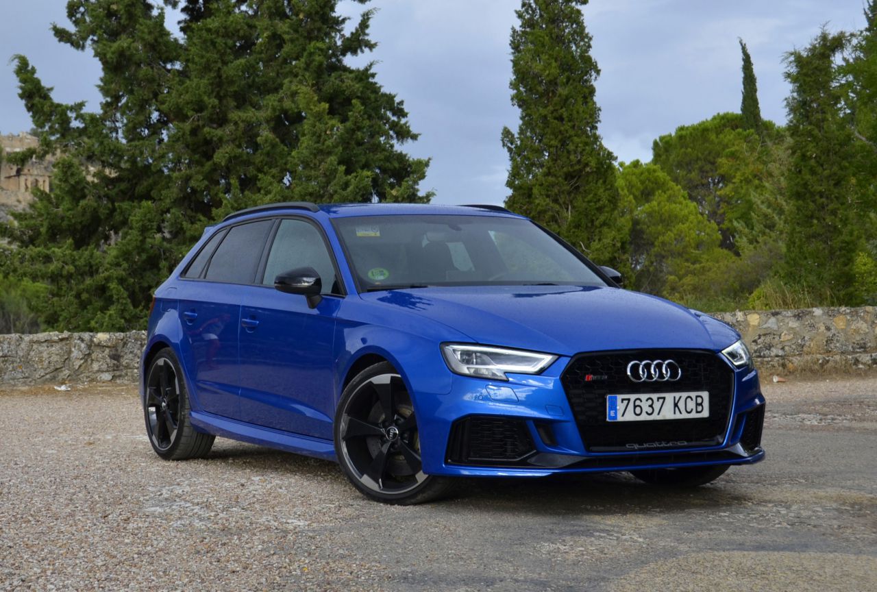 Audi-RS3-Sportback-2018-motorpoint29.JPG