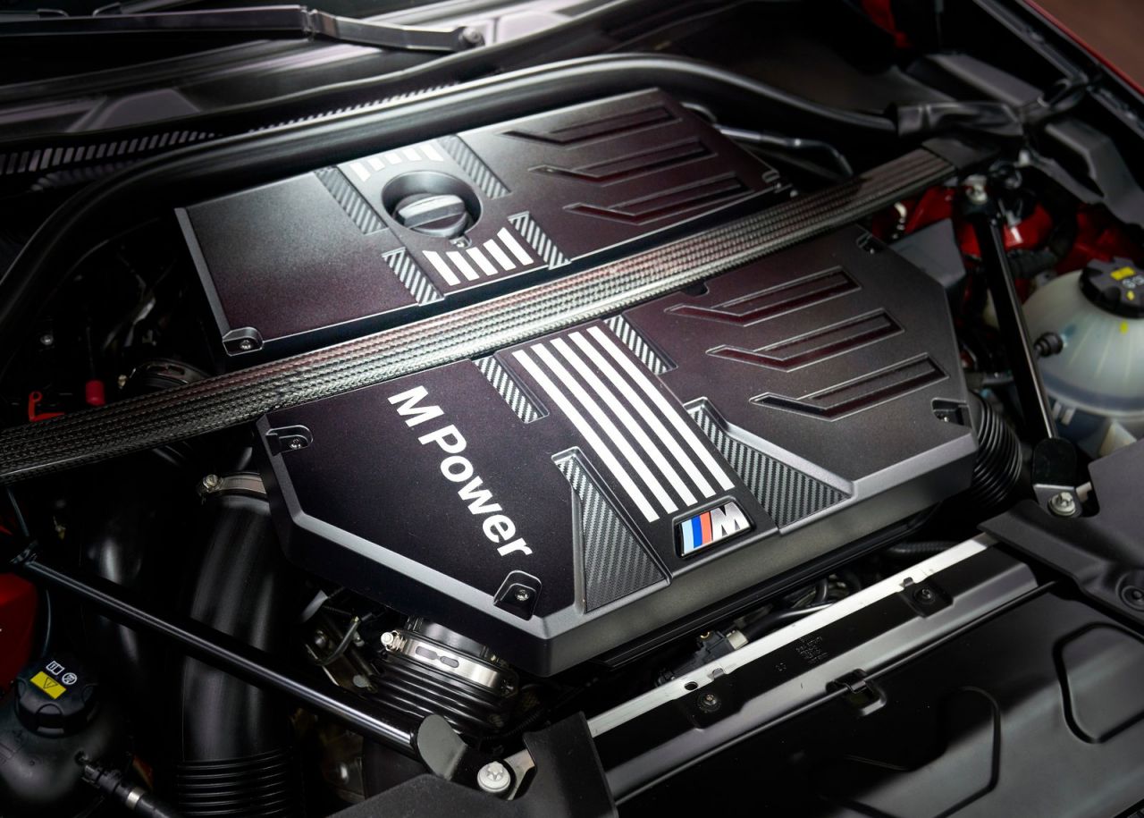 BMW M amplía su gama de modelos de altas prestaciones, incluyendo, por primera vez, modelos de los segmentos de tamaño medio Sports Activity Vehicle (SAV) y Sports Activity Coupe (SAC).H