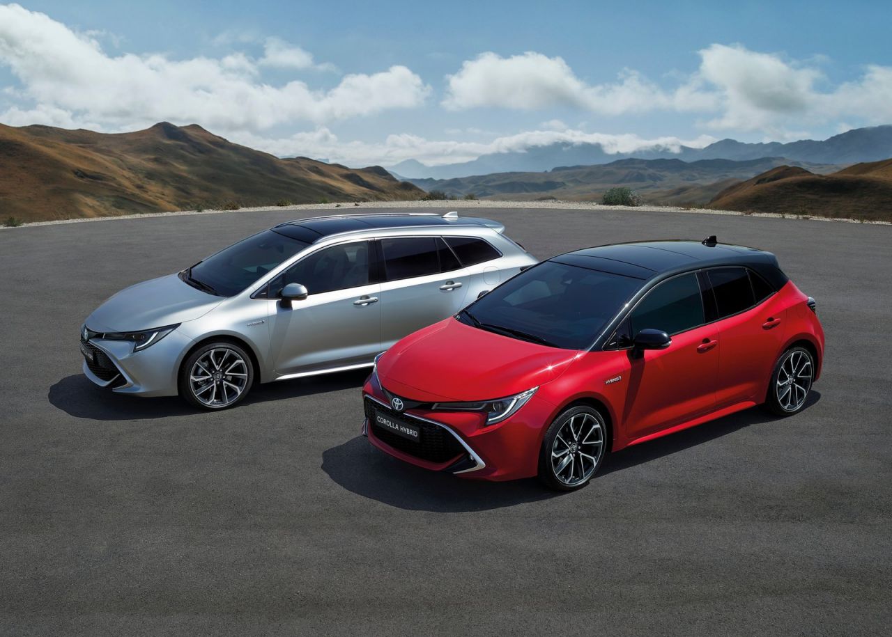 La versión familiar se se comercializan con seis niveles de equipamiento: Business Plus, Active, Active Tech, Feel!, Advance y Advance Luxury. Los tres primeros solo se ofrecen con el motor de menor potencia y los tres últimos únicamente al de 180 CV