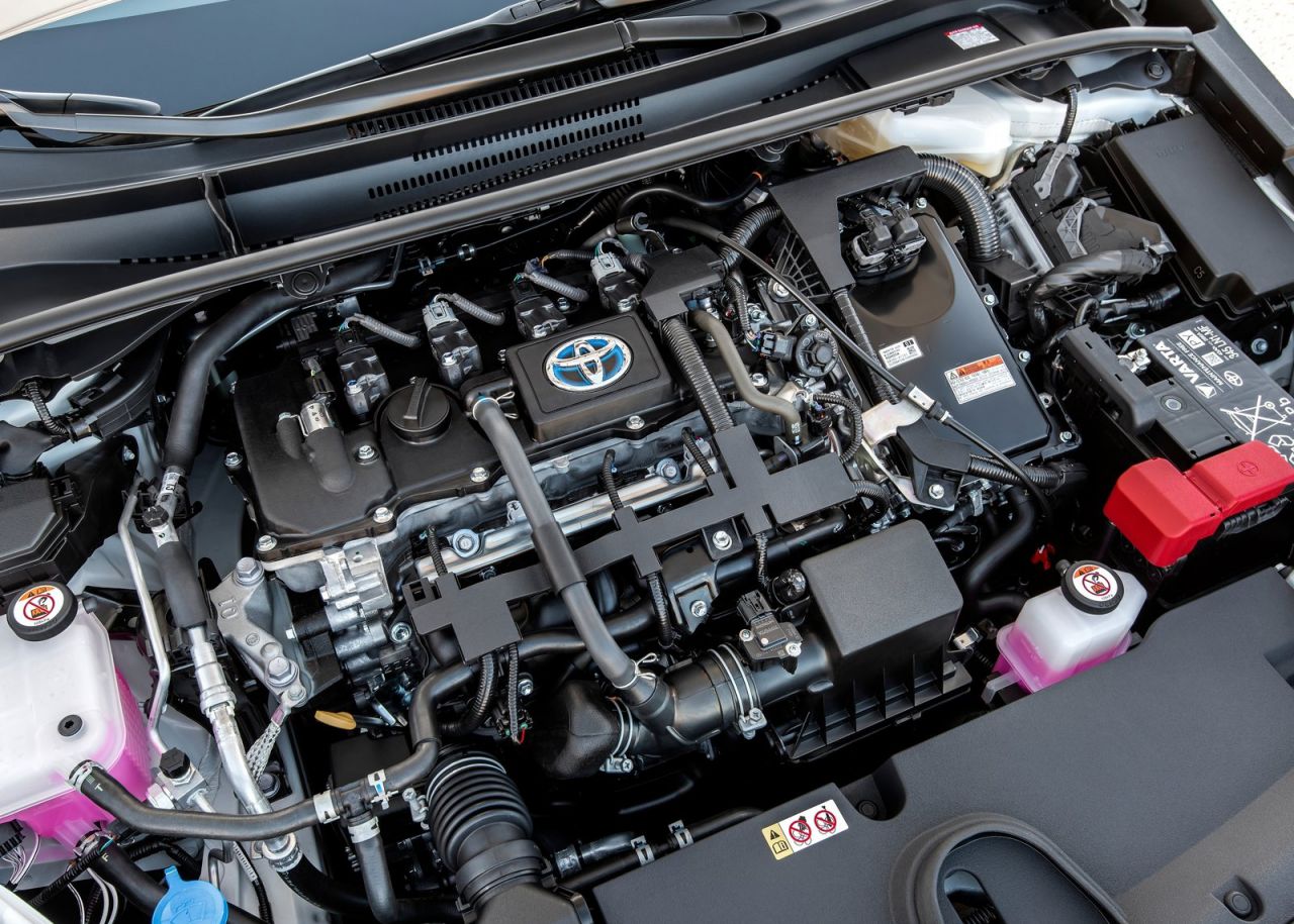 La versión familiar se se comercializan con seis niveles de equipamiento: Business Plus, Active, Active Tech, Feel!, Advance y Advance Luxury. Los tres primeros solo se ofrecen con el motor de menor potencia y los tres últimos únicamente al de 180 CV