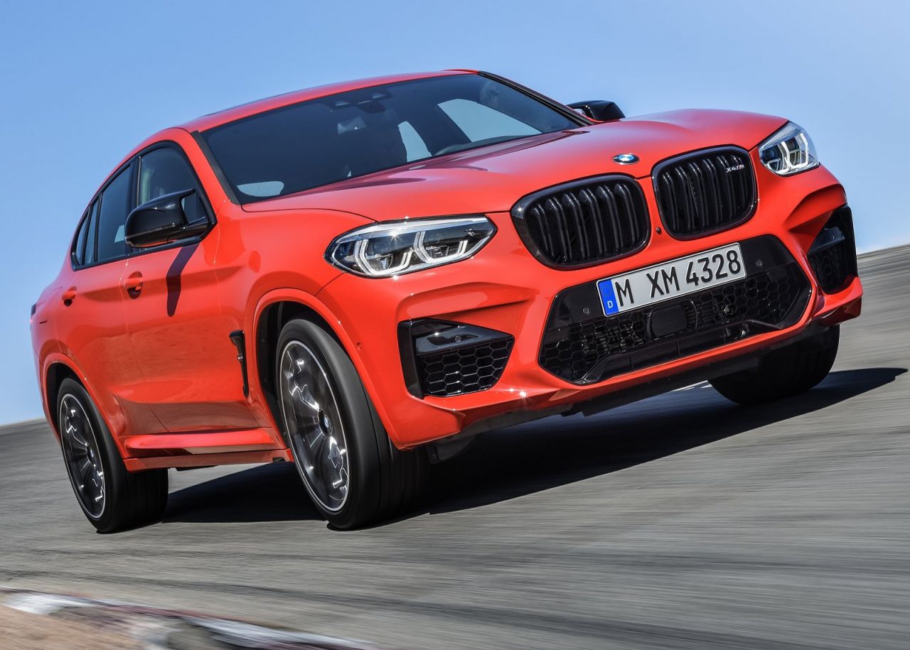 El motor más potente gasolina de seis cilindros en línea nunca visto en un coche BMW M aporta el músculo necesario para conseguir unas impresionantes prestaciones. La unidad, de nuevo desarrollo y elevado régimen de giro, dispone de tecnología M TwinPower Turbo. Con su cilindrada de 3 litros, genera una potencia máxima de 353 kW/480 CV y un par máximo de 600 Nm.