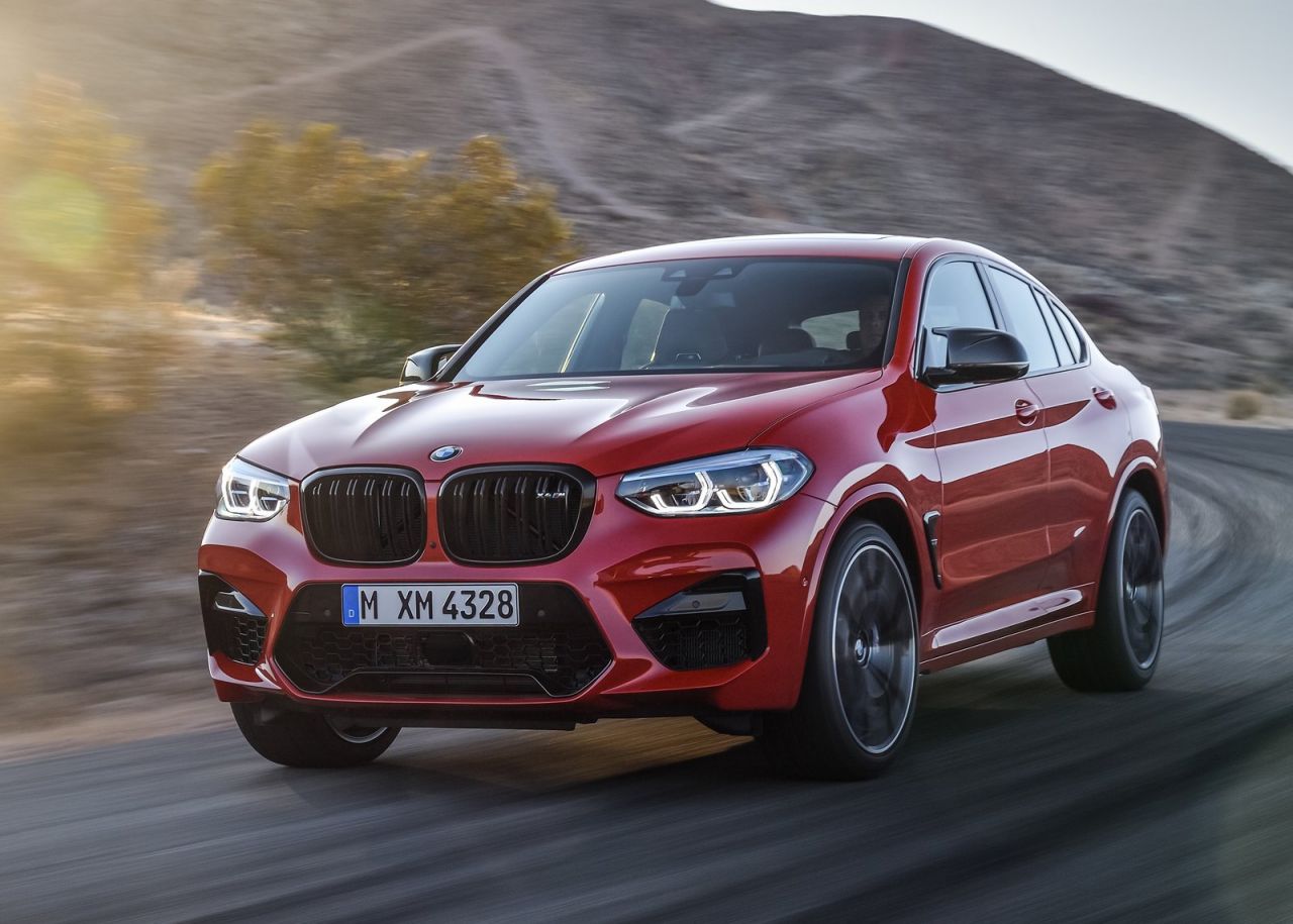 El motor más potente gasolina de seis cilindros en línea nunca visto en un coche BMW M aporta el músculo necesario para conseguir unas impresionantes prestaciones. La unidad, de nuevo desarrollo y elevado régimen de giro, dispone de tecnología M TwinPower Turbo. Con su cilindrada de 3 litros, genera una potencia máxima de 353 kW/480 CV y un par máximo de 600 Nm.