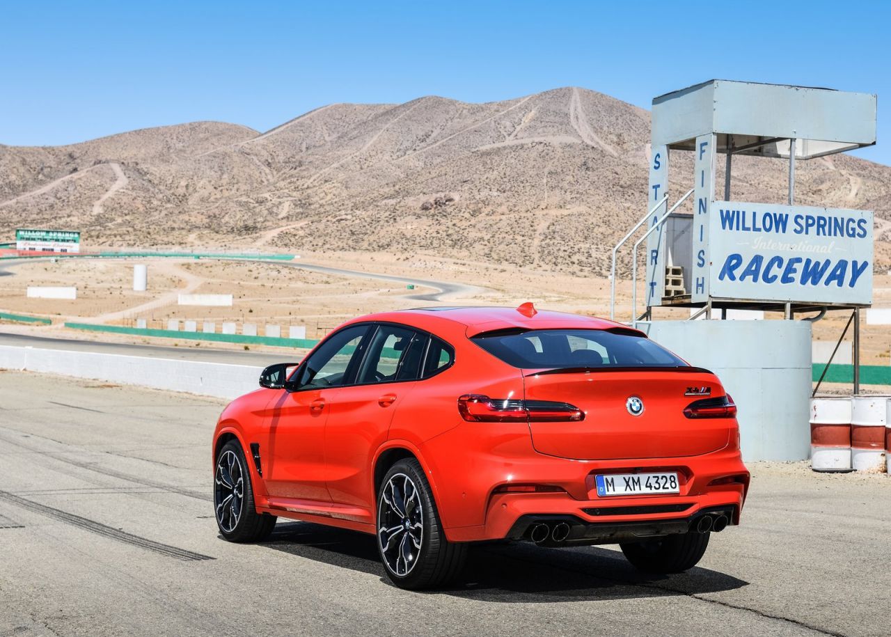 El motor más potente gasolina de seis cilindros en línea nunca visto en un coche BMW M aporta el músculo necesario para conseguir unas impresionantes prestaciones. La unidad, de nuevo desarrollo y elevado régimen de giro, dispone de tecnología M TwinPower Turbo. Con su cilindrada de 3 litros, genera una potencia máxima de 353 kW/480 CV y un par máximo de 600 Nm.