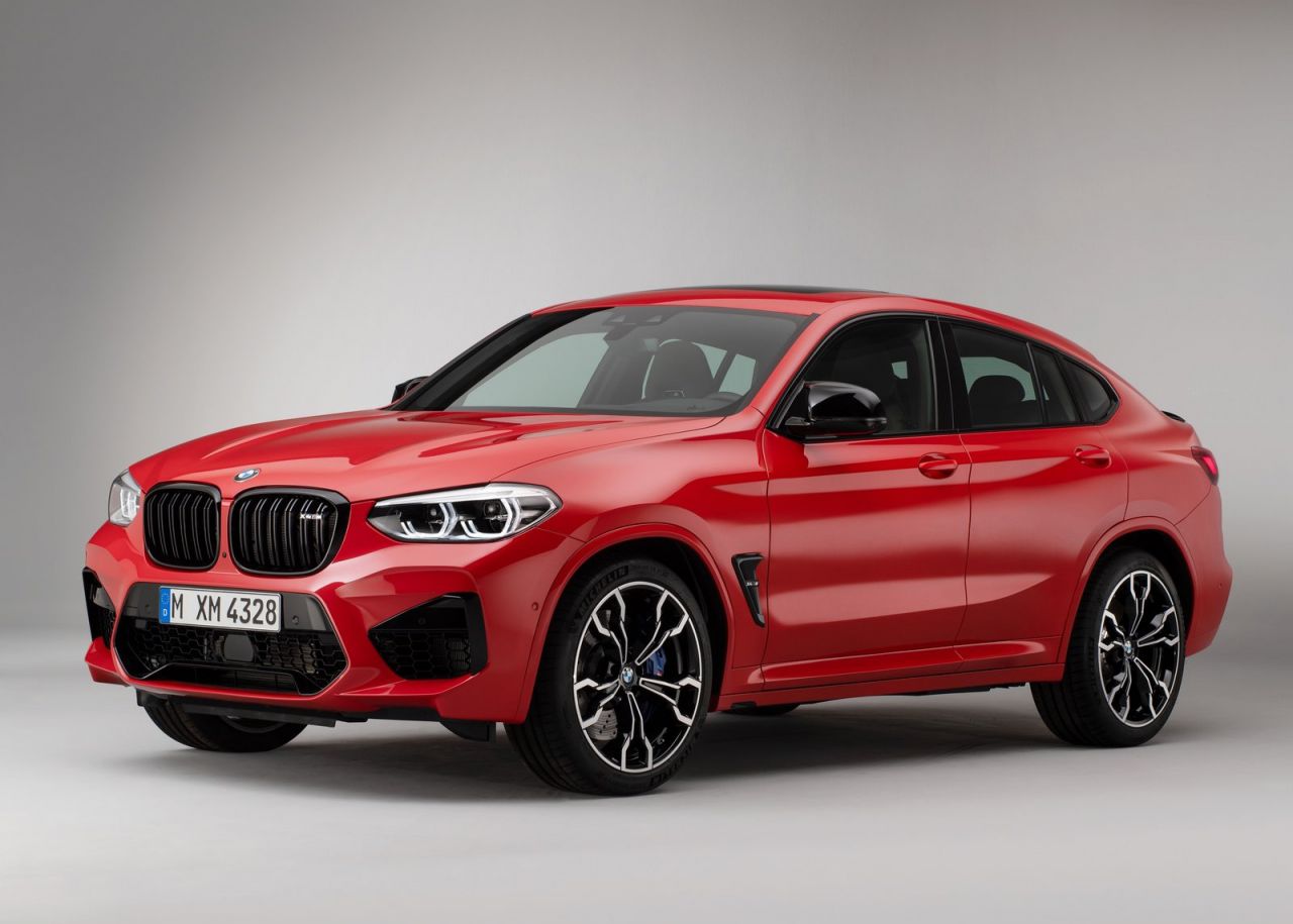 El motor más potente gasolina de seis cilindros en línea nunca visto en un coche BMW M aporta el músculo necesario para conseguir unas impresionantes prestaciones. La unidad, de nuevo desarrollo y elevado régimen de giro, dispone de tecnología M TwinPower Turbo. Con su cilindrada de 3 litros, genera una potencia máxima de 353 kW/480 CV y un par máximo de 600 Nm.