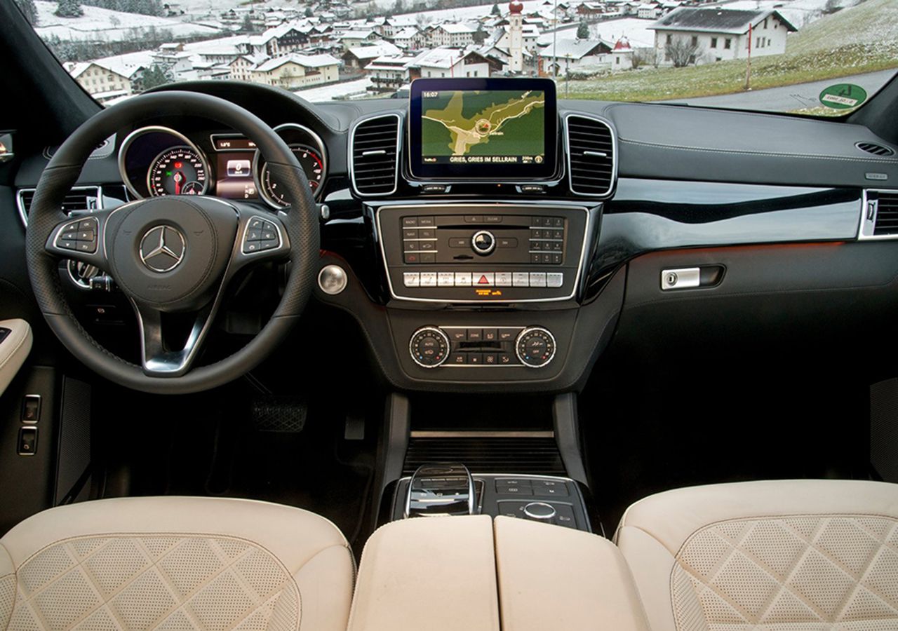 GLS Interior
