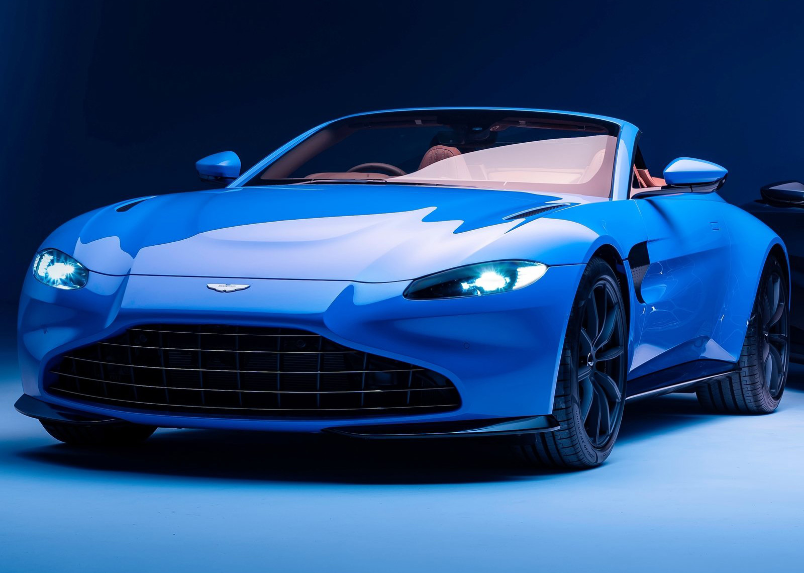 An Unrivaled Experience: The 2023 Aston Martin V12 Vantage Roadster