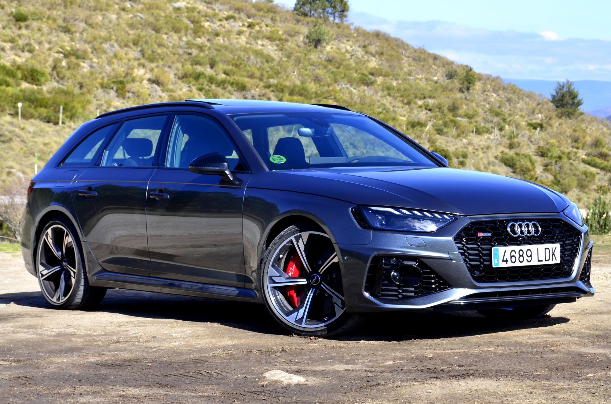 The 2020 Audi RS 4 Avant: A Symphony of Performance and Practicality