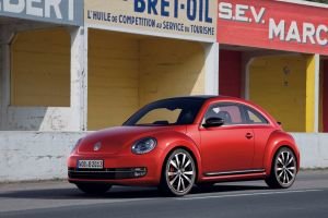 El nuevo Volkswagen Beetle llega en 2012