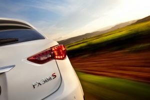 Infiniti FX30d: lo mejor que se le puede ofrecer para Europa