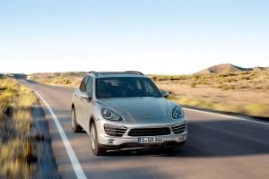 El Porsche Cayenne disponible con eficientes motores V6 gasolina y diésel