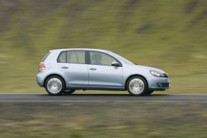Golf, Scirocco y Passat CC se visten de “R-Line”