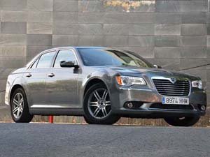 Prueba nuevo Lancia Thema Platinum CRD: un americano europeizado