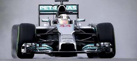 Hamilton, vencedor en Sepang