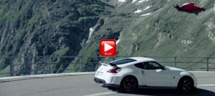 Nissan 370Z vs hombres pájaro