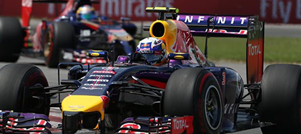 El australiano Ricciardo gana su primera carrera