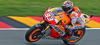 Márquez, como siempre , en primera línea