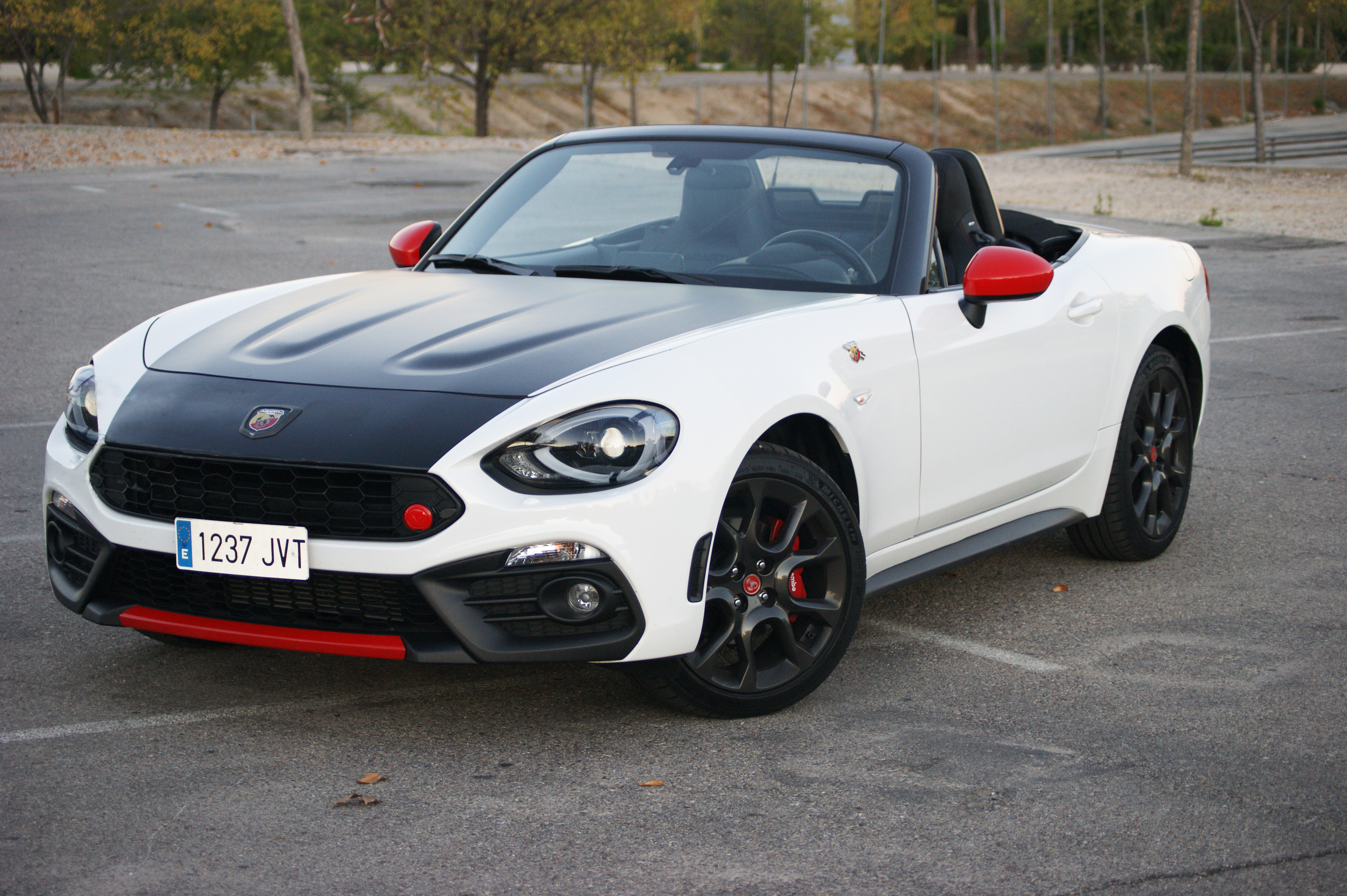 Probamos El Abarth 124 Spider Menos Mx 5 De Lo Que Parece Revista De