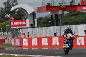 Baldasarri (Moto2) y Antonelli (Moto3), ganan en las carreras iniciales