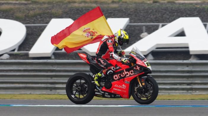 Alvaro Bautista Vs Jonathan Rea