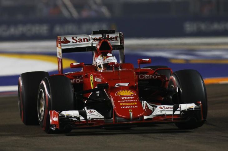 Victoria de Sebastian Vettel y su Ferrari