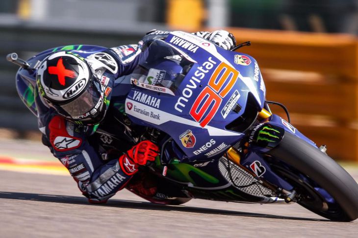 Lorenzo bate el récord y supera a Rossi