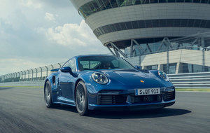 Porsche 911 Turbo: la evolución de un modelo de leyenda a partir de 212.632 euros