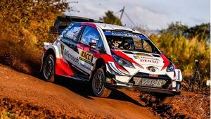 Meeke se impone a Sordo en el Shakedown