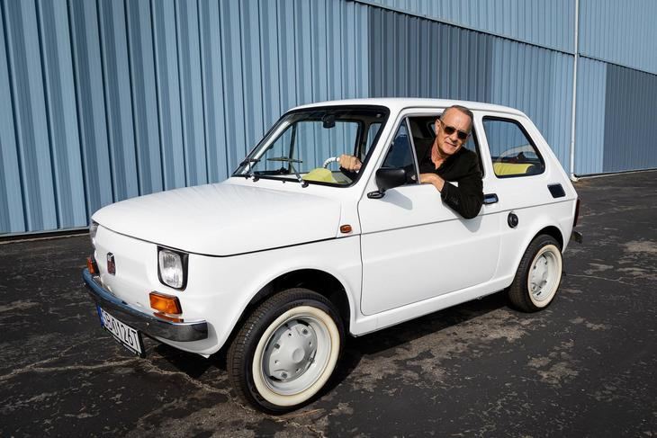 Tom Hanks subasta su Polski FIAT 126p por más de 75.000 euros