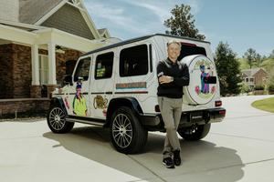 Mercedes rinde homenaje a la leyenda del golf Bernhard Langer