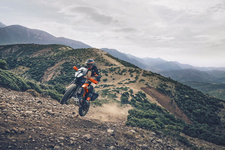 KTM 390 ADVENTURE 2024, perfecta para cualquier tipo de carretera