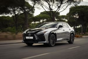 Lexus presenta el nuevo RZ: potencia y eficiencia mejoradas en un diseño deportivo