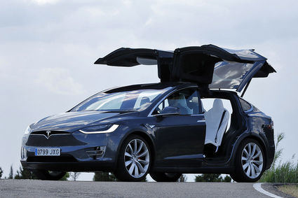 Tesla revisará a 15.000 Model X