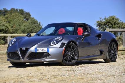 Alfa Romeo 4C Spider, un “mini Ferrari”