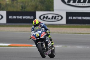 Dovizioso (seco) y Barberá (mojado), los más rápidos del viernes