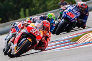 Márquez, Dovizioso y Lorenzo, en primera fila