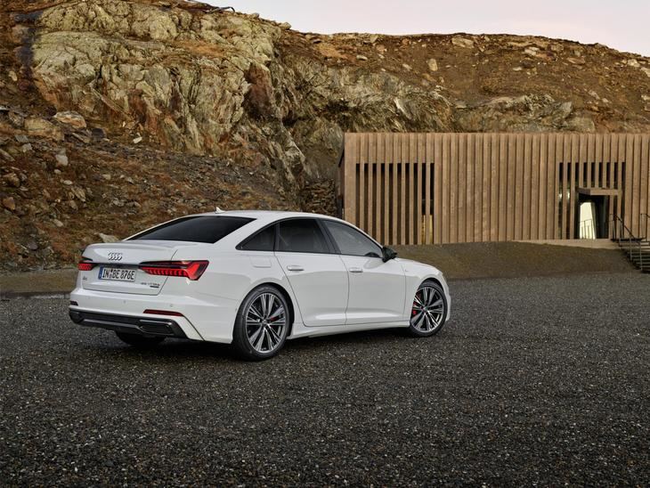 Audi A6 TFSie quattro se electrifica y parte de 76.905 euros