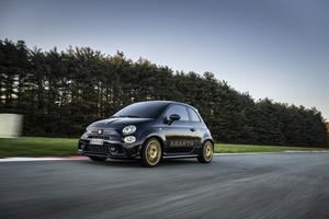 Abarth presenta una nueva edición limitada en honor a su historia