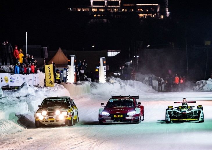 Audi e-tron FE04 y el Audi RS 5 DTM, sobre hielo