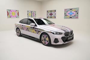 BMW presenta el i5 Flow NOSTOKANA: una fusión de innovación y arte