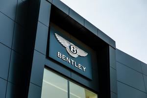 Bentley y Astara Retail abren un nuevo centro en Boadilla del Monte