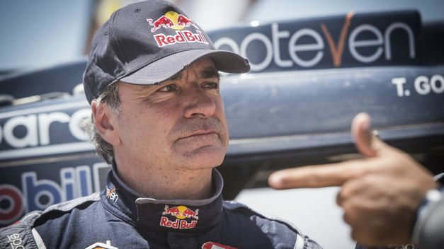 Sainz gana una etapa terrible y se pone líder