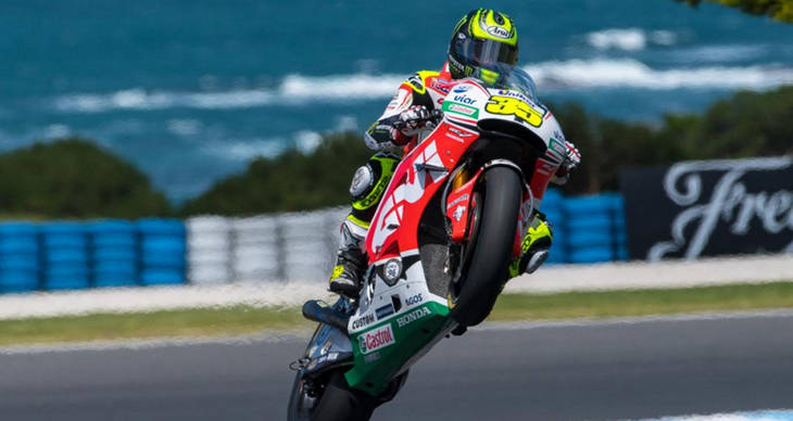 Victoria del británico Cal Crutchlow, por delante de Rossi y Viñales