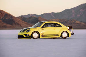 El New Beetle más rapido del mundo: ¡328 kms./hora!