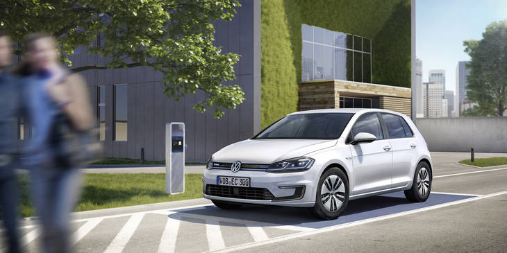 Más potencia y autonomía en el nuevo 'e-Golf'