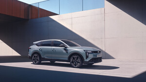 Dacia Striker: el nuevo crossover híbrido llega desde 22.720 euros con 600 litros de maletero